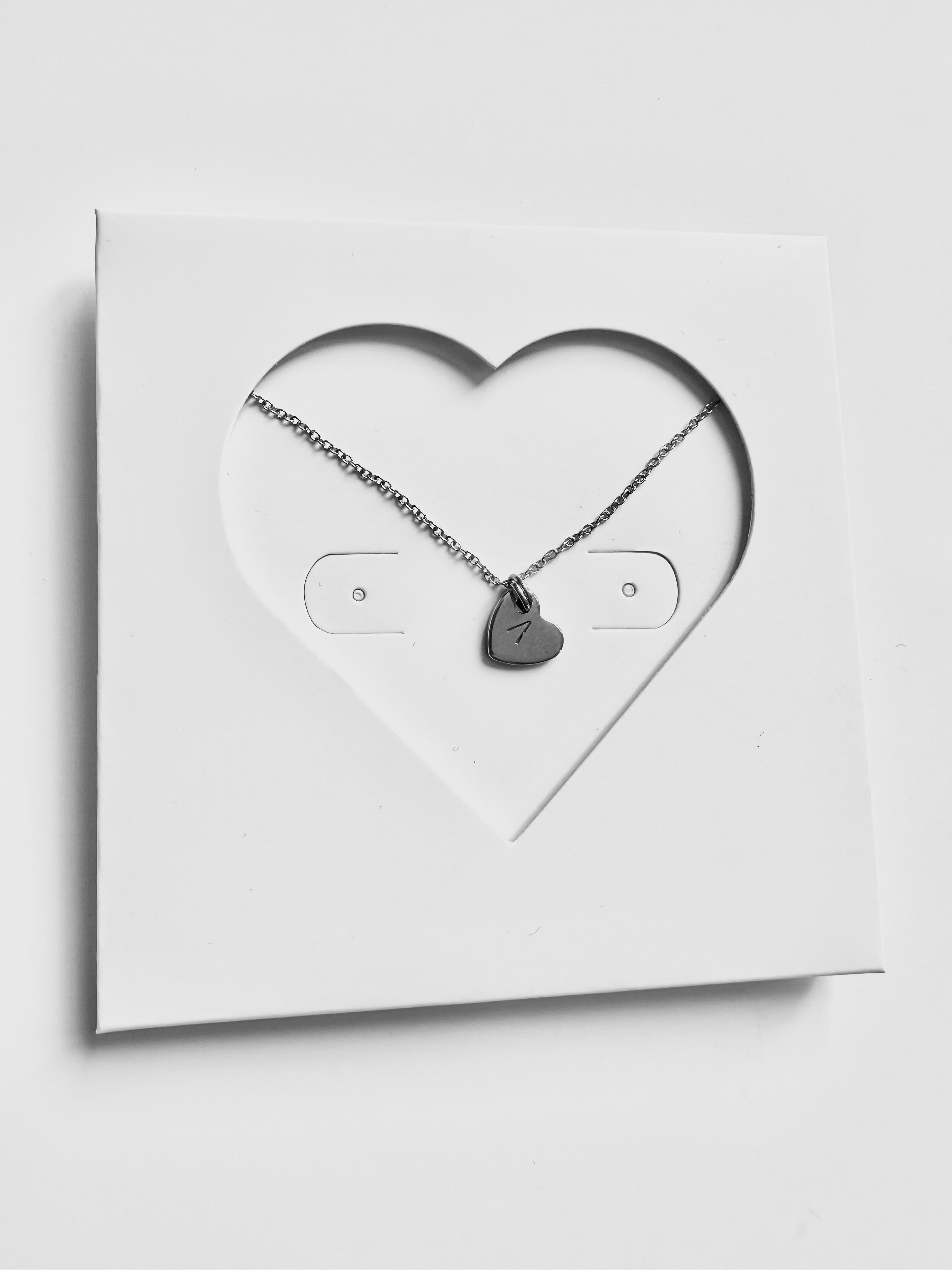 Lambda Corazoncito Neckwear