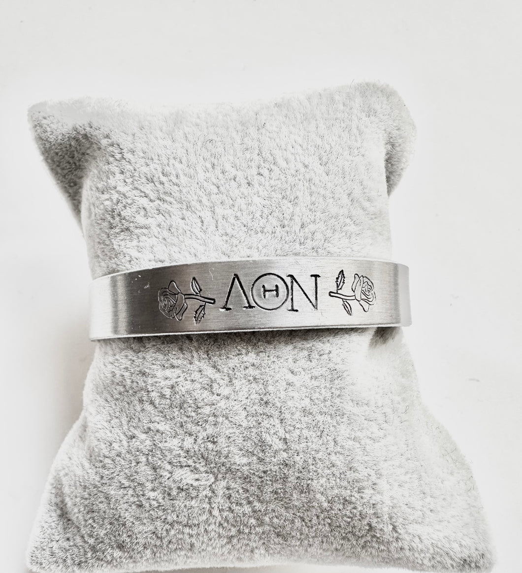 Lambda Theta Nu Pulsera