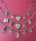 4 Charm Pulsera
