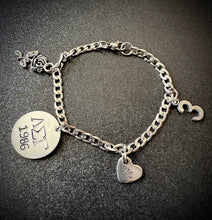 Load image into Gallery viewer, 4 Charm Pulsera