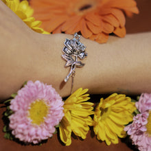 Load image into Gallery viewer, La Rosa Silver Bracelet