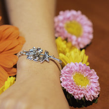 Load image into Gallery viewer, La Rosa Silver Bracelet