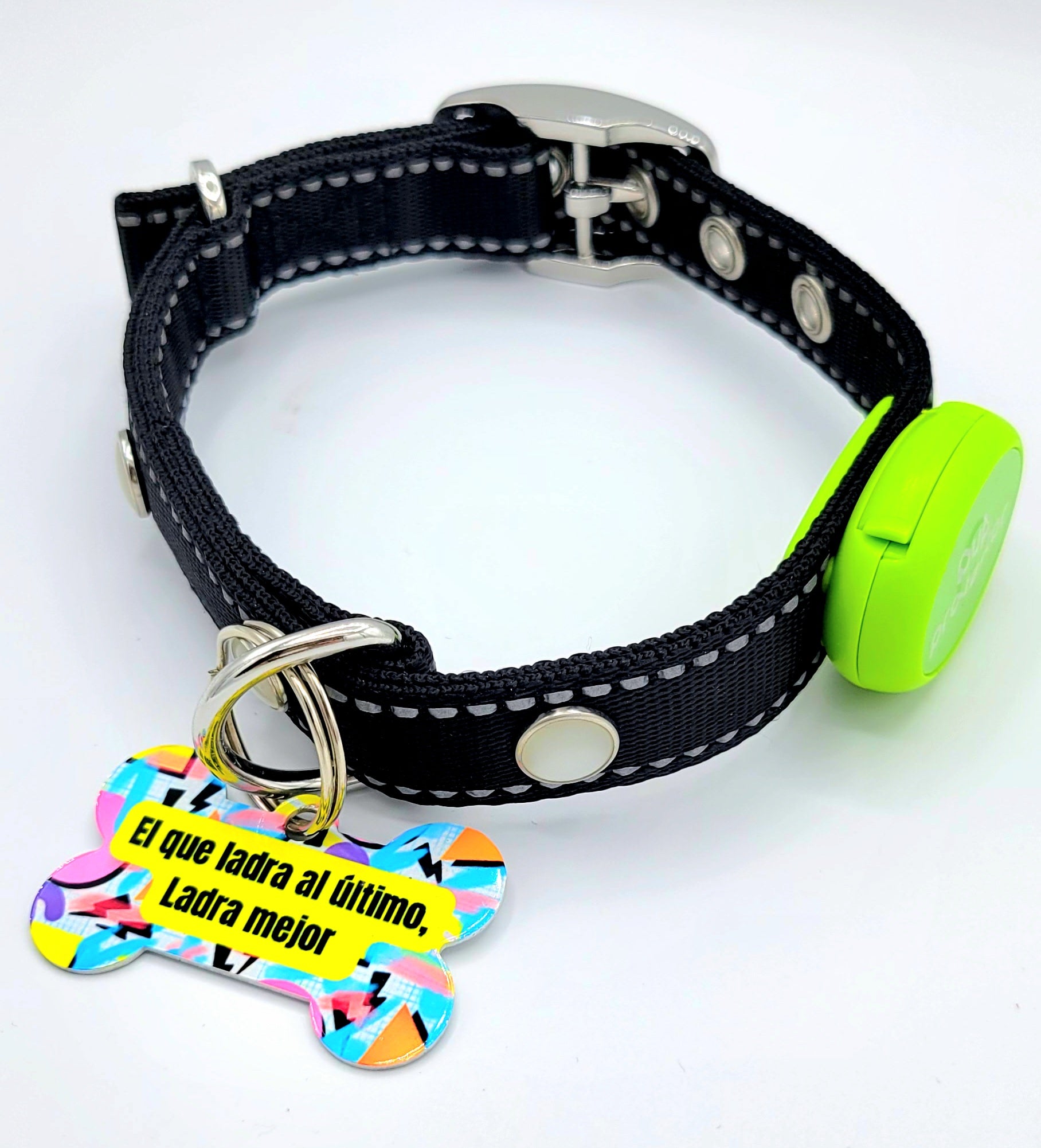 El que ladra al último Tag with LED Collar