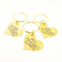 Load image into Gallery viewer, Mis Pinches Llaves Big Heart Key Chain