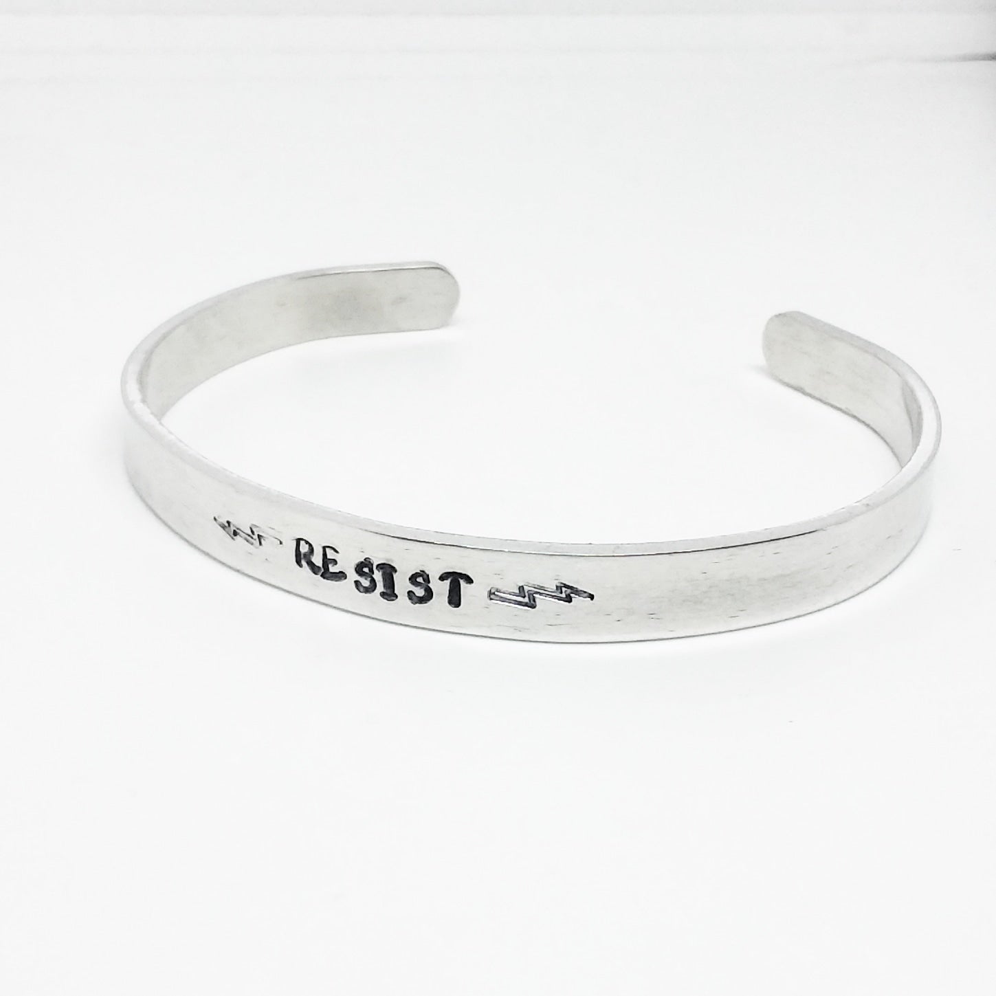 Resist Lightning Cuff