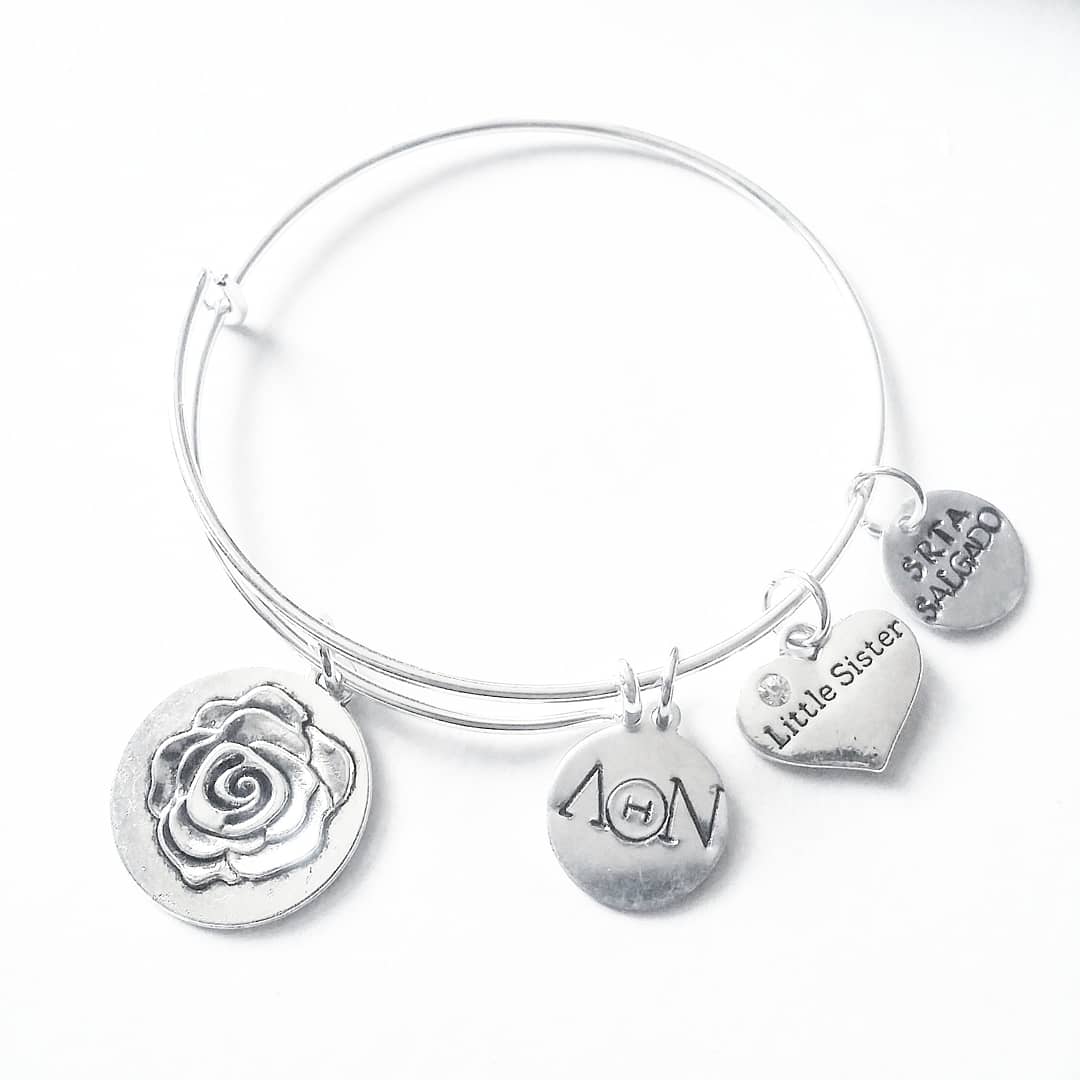 4 Charm Pulsera